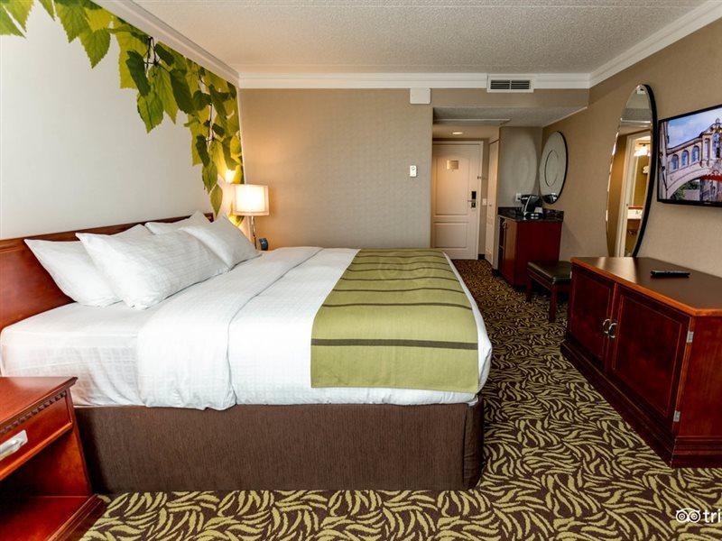 Varscona Hotel On Whyte Edmonton Esterno foto